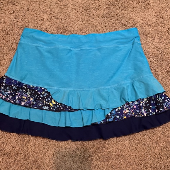 Sofibella size large ruffle, elastic waist, tennis skirt, size large - Picture 5 of 7